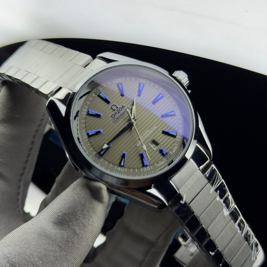 Omega Seamaster Aqua Terra Sandstone Off-white – Quartz Edition